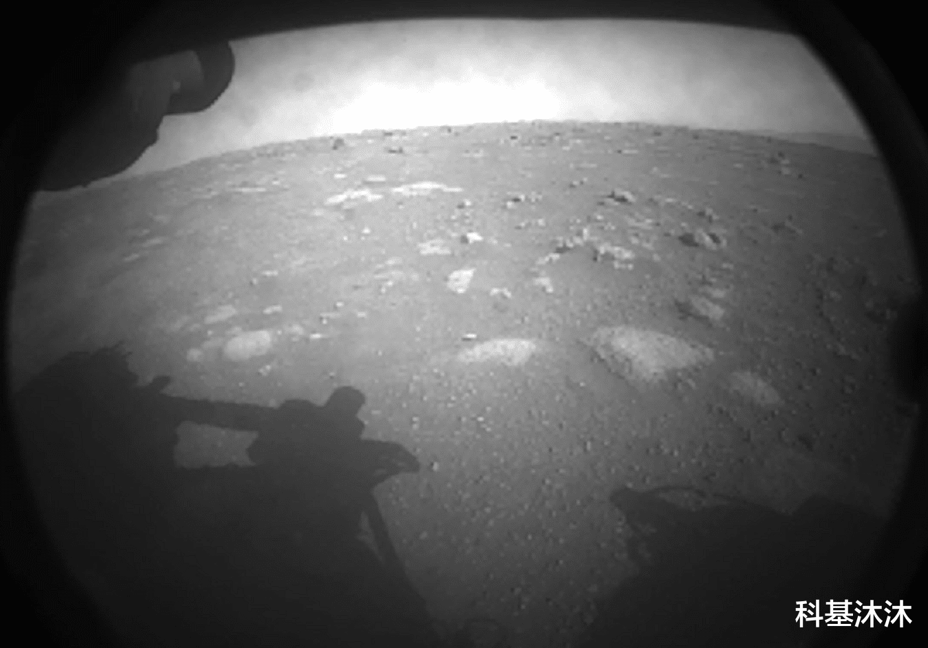 火星 中国第一张火星表面照！为何发布照片比美国慢4天，技不如人？
