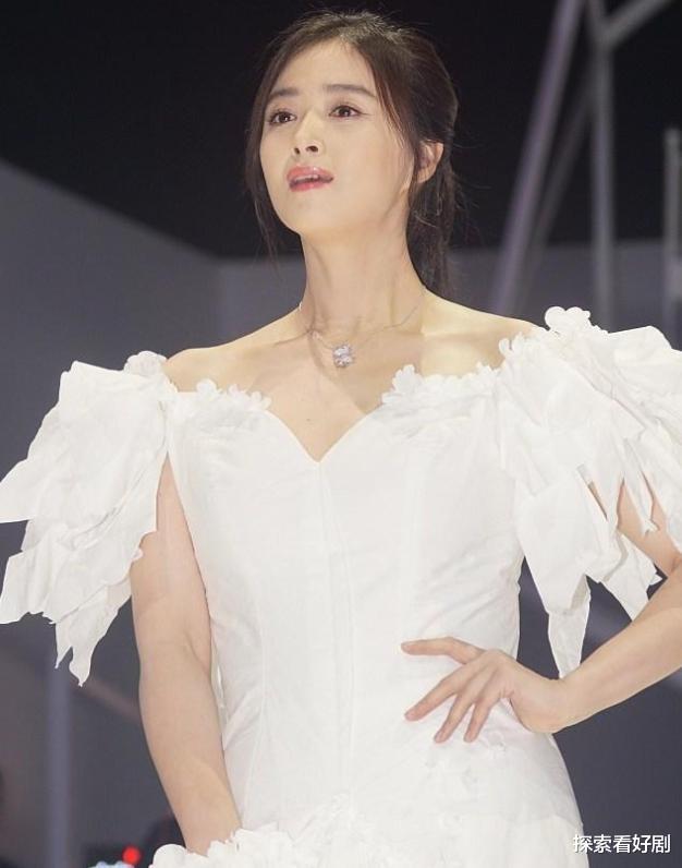 蒋欣|39岁蒋欣减肥成功，如今体重90斤，坦言减肥其实并不难