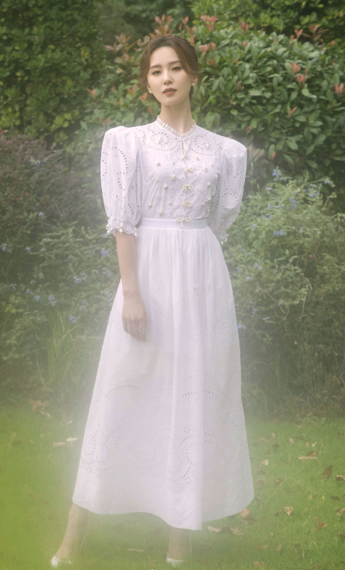 刘诗诗|大美娇妻刘诗诗一袭白色长裙出镜，如梦如幻，被赞仙界公主下凡！