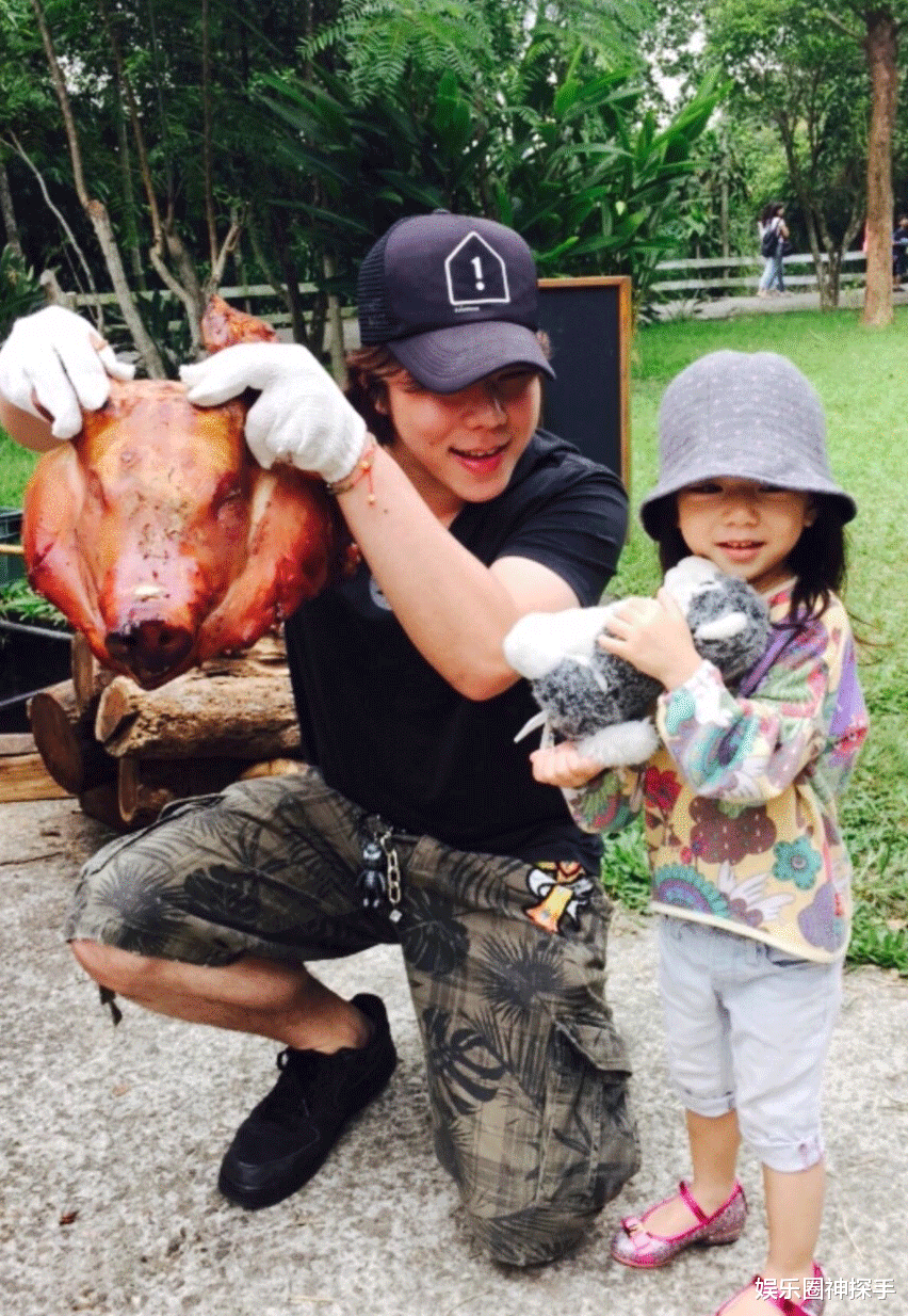 贾静雯|贾静雯前夫再生双胞胎女儿，颜值不输梧桐妹，但评论却让人尴尬