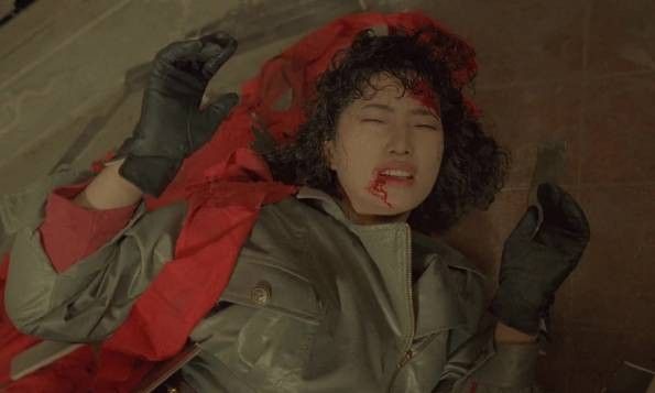 西协美智子|西协美智子：酷似山口百惠，靠肌肉和打戏走红，63岁和儿子像姐弟