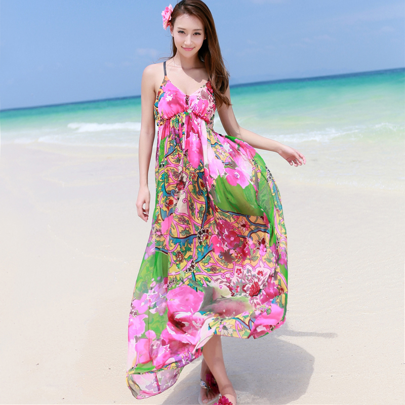 全球时尚号|张柏芝也太美了，搭配印花吊带如少女一般，一点也不像三孩妈