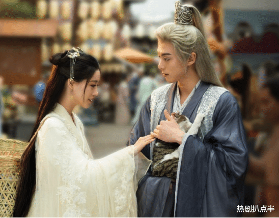 肖战|出道即巅峰的他，三年演了六个男主，却因歪嘴、面瘫式演技被群嘲