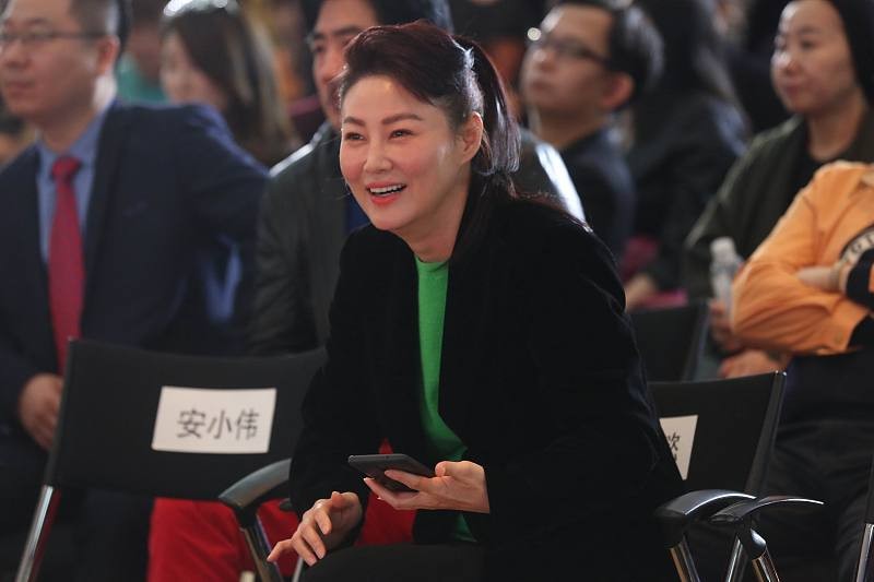 BiuVogue|“最美潘金莲”王思懿的气质真不错，穿的很简单，依旧很有女人味