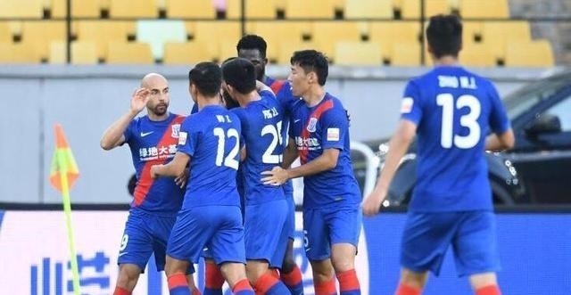 明明很棒|广州恒大最惨离队元老，或将再被清洗，曾是国足第一中卫！