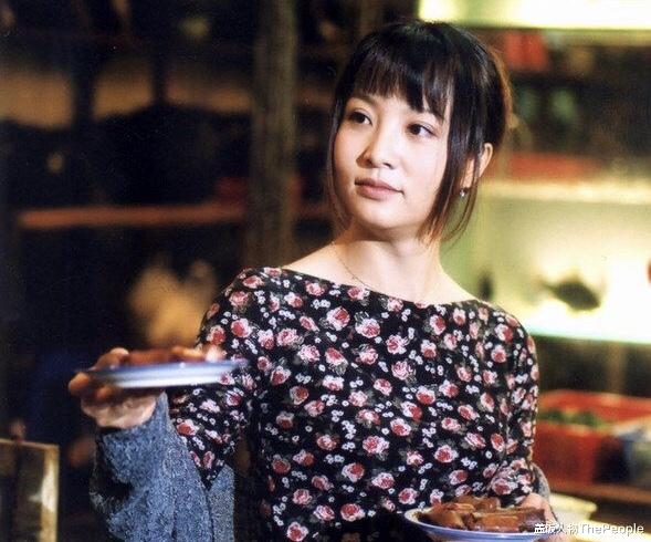 张萌|嘴歪、脸肿、表情僵硬，让实力派女星们陷入“中年危机”，太可惜