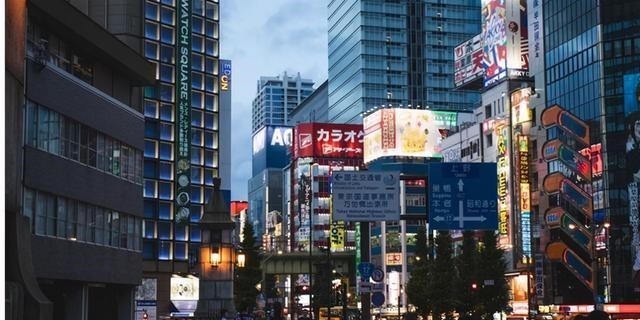 日本|当年日本房价崩盘，那些“没买”房子的人，后来都过得怎么样？
