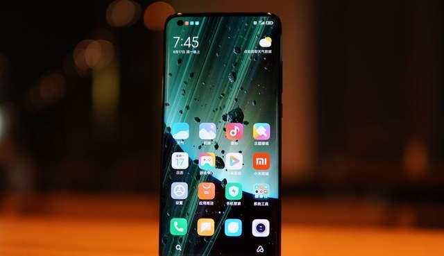 iPhone|120W+4800万双主摄，昔日旗舰再创新低，二手价从5999将至2698