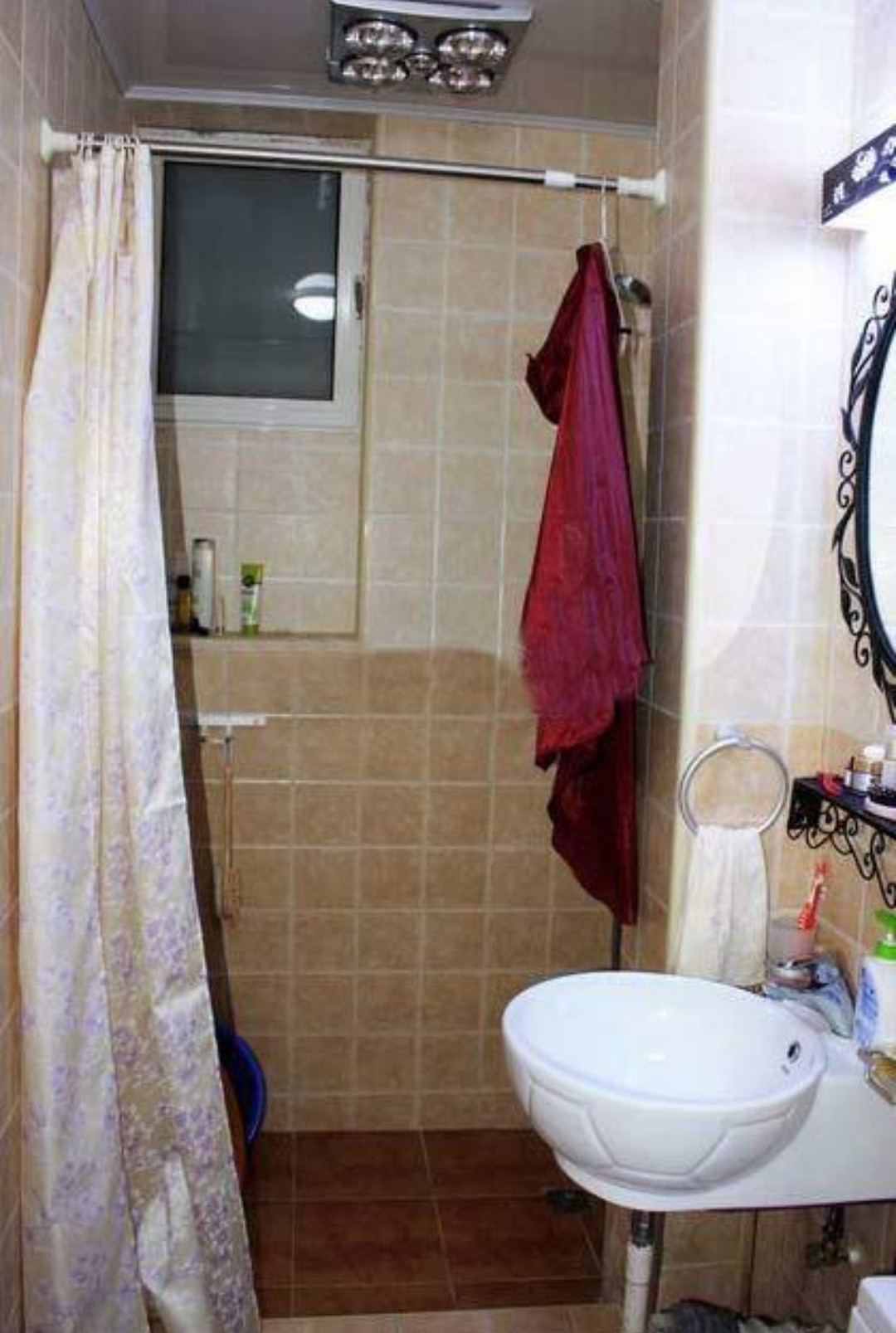 不顾家人反对远嫁上海，看到婚房却吓我一跳，这也能住人？