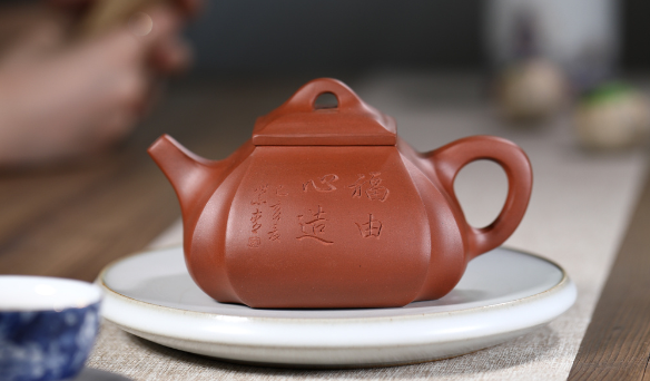 |紫先生—紫砂壶：圆器变方器，儒生变将军