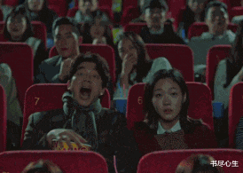 书尽心生|搞笑GIF：二哈见到了出差半个月的主人，贼激动了