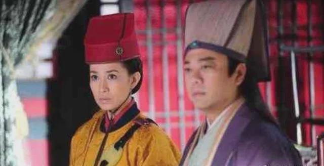 欧阳震华|从TVB一哥到“软饭男”，他为何沦落到这种地步？