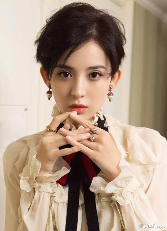 短发|三四十岁的女人留短发，尽量别犯这3个“错误”否则俗气还显老