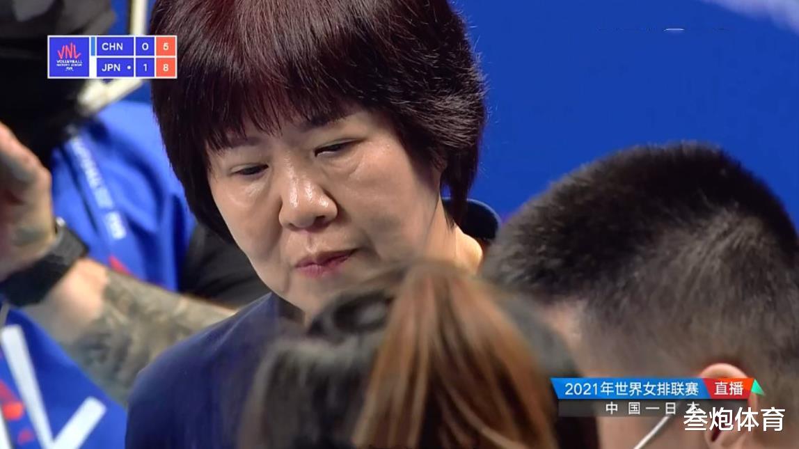 日本女排|從3-0到0-3！中國女排爆冷，郎平表情嚴肅，練兵不管輸贏