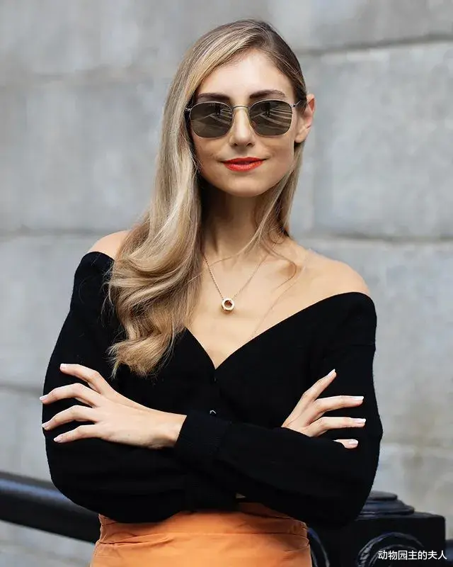 动物园主的夫人 日本博主街拍汇总 冬季大衣里面怎么穿