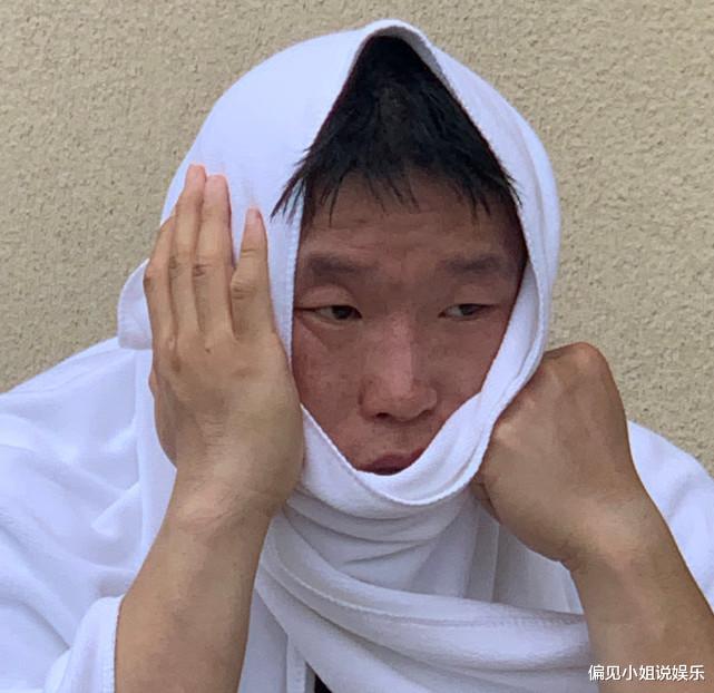 霍尊|德云社烧饼为养家拼命赚钱，沧桑到粉丝认不出来，郭德纲没看错他