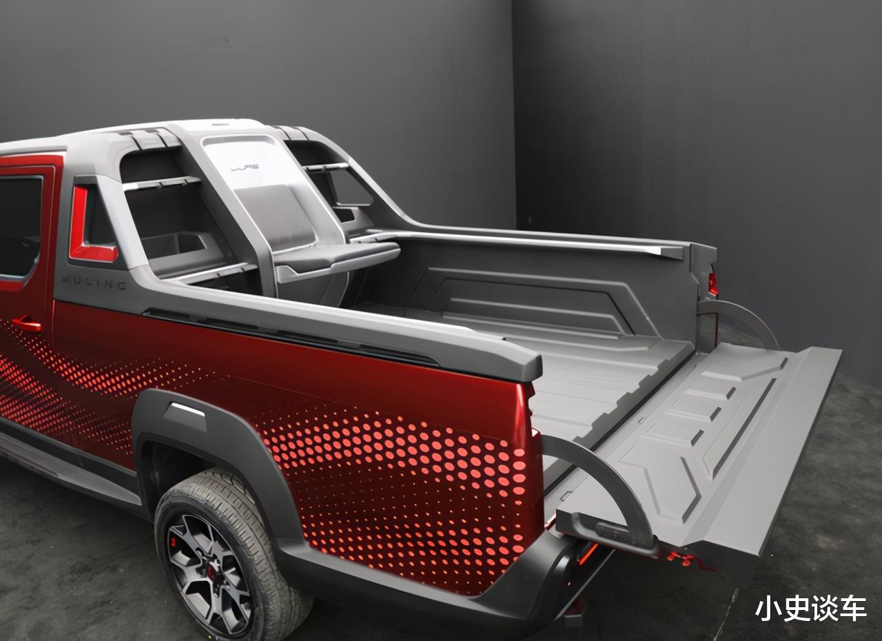 五菱|全新五菱皮卡车型亮相，配钓鱼座椅与冰箱，外观很炫酷，真帅气！