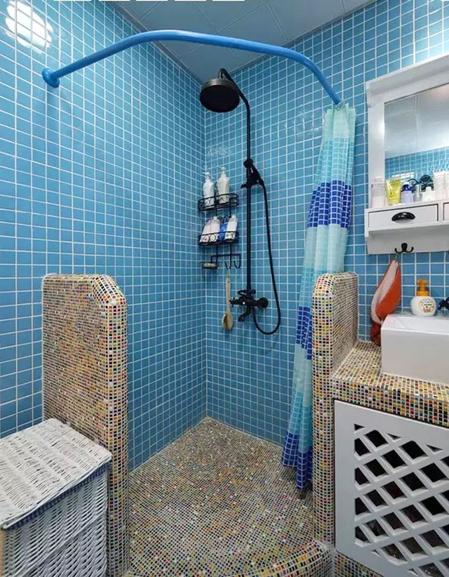 54平两室公寓,色彩搭配好大胆,餐厅的上下柜,好看又好用