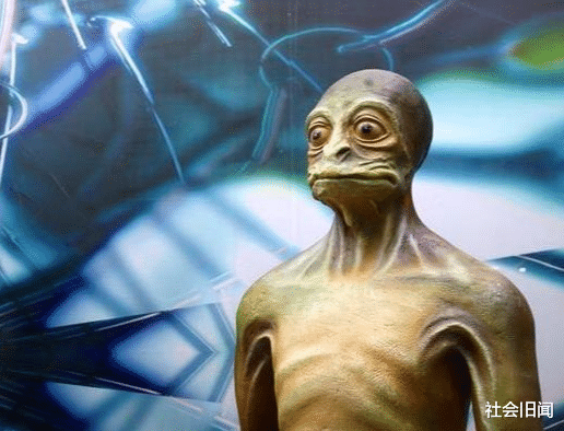 恐龙时代已有外星人降临？两支外星种族入侵地球，改造人类只为争夺矿产？