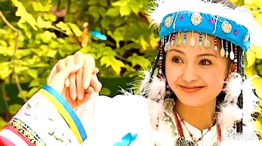 异域|别硬演“异域美人”，有人翩翩起舞一眼万年，有的还是把脸遮上吧