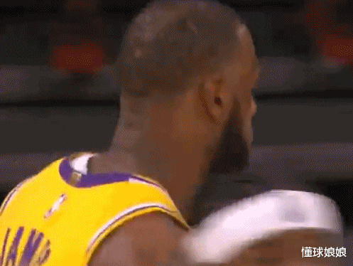 勒布朗·詹姆斯|绝命3分!被激怒的詹姆斯真恐怖,格林你活该