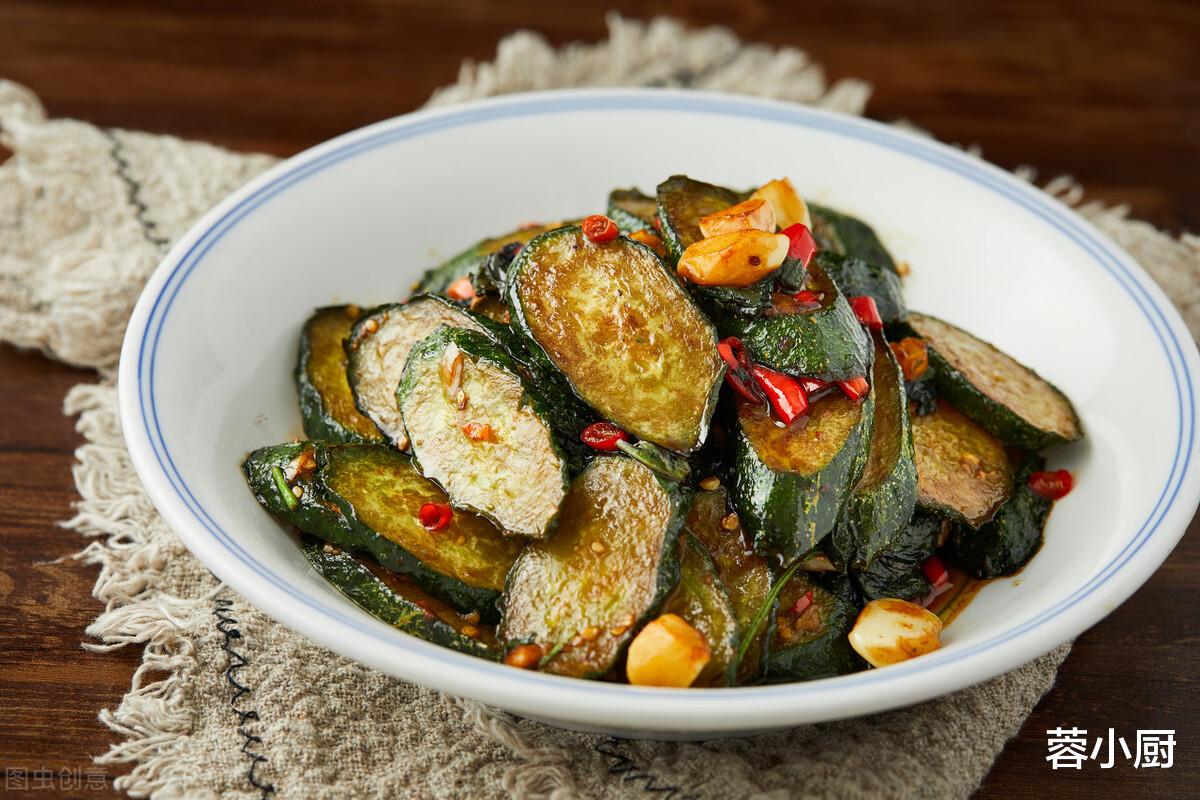 茄子|天冷了，女人记得吃6种食材，花青素含量高，不用化妆品也很精致