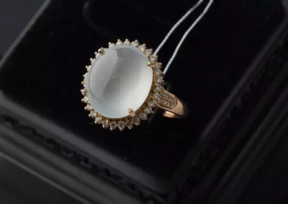 翡翠|80000元和800元的翡翠有啥区别