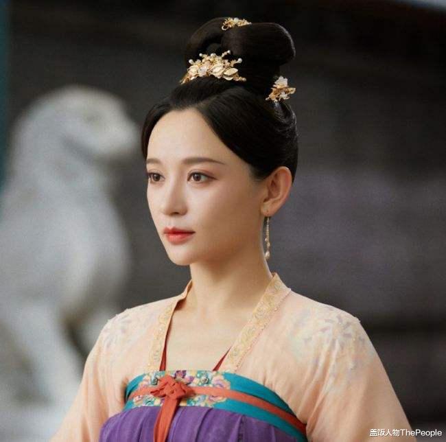 武则天|10版武则天对比：咏梅憔悴刘嘉玲扮相雷人，只有刘晓庆堪称经典？