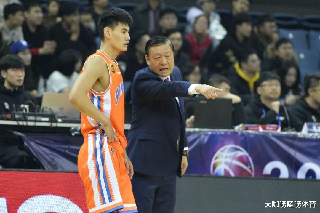 上海男籃|李春江痛下狠手！曝上海男籃裁掉當(dāng)紅國手，剛剛?cè)脒x國家隊(duì)