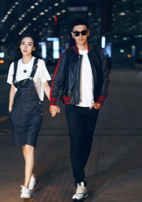 黄晓明|黄晓明名气遭质疑,Angelababy粉丝表示:全靠老婆!
