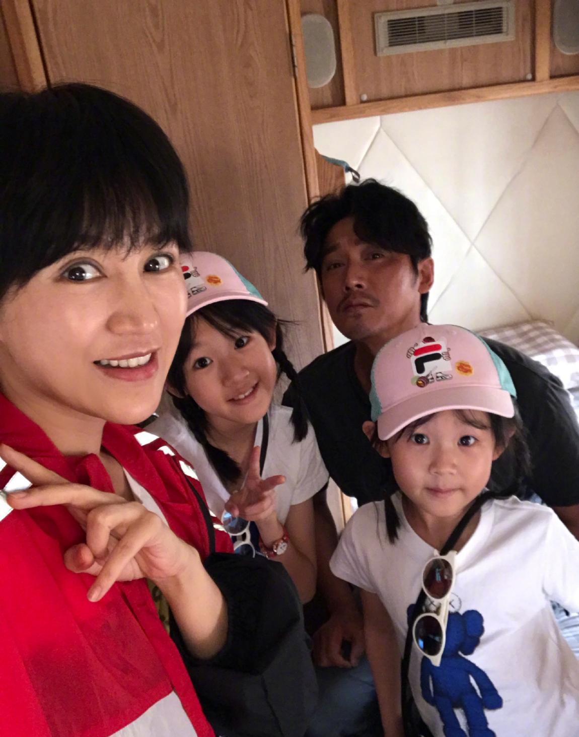 BiuVogue|陆毅真是有福气，老婆鲍蕾一看就很霸气，是个持家好女人