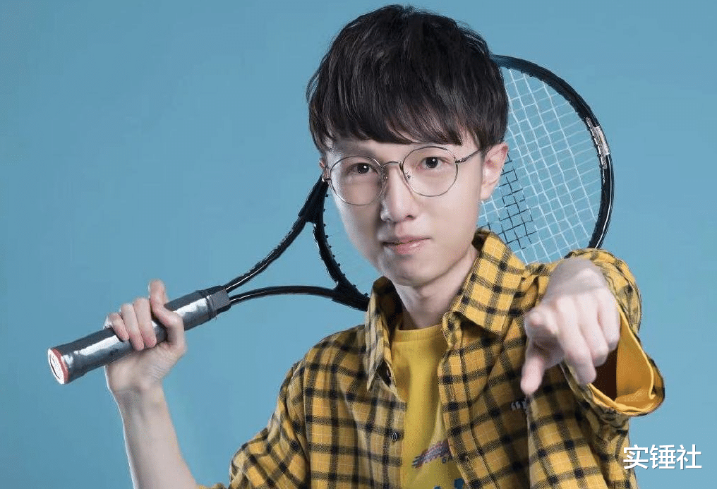 RNG|“我与RNG恩断义绝”Uzi后香锅长文开撕皇族，欠2年工资穷到没钱生活