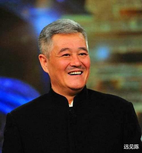 春晚|赵本山比你想的“老狐狸”,早一步从春晚开溜,这是对晚节的警觉