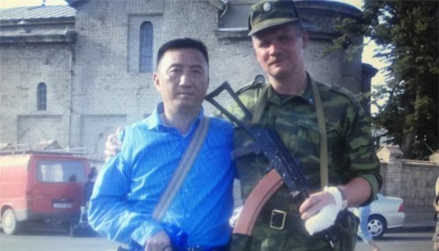 俄特種兵為救中國記者犧牲，記者為報恩娶其遺孀，結局皆大歡喜-圖6
