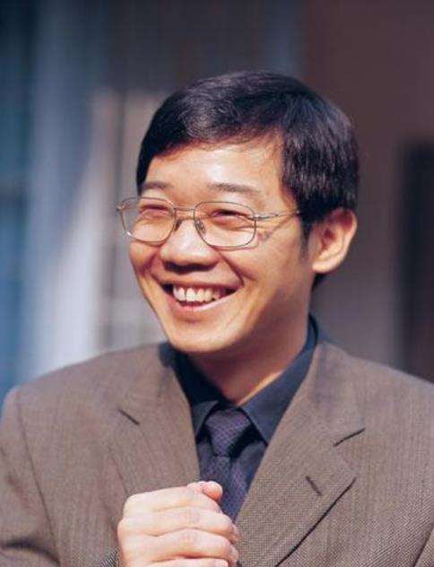 郭德纲|曾力压郭德纲，与冯巩齐名，大兵的“飘”，让他被历史淹没