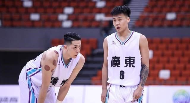 萌听小c姐|广东男篮终极计划或曝光！不要沈梓捷+胡金秋？网友：5连冠的节奏