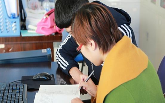 一更育儿|温州11名补课教师被重罚，家长为老师“鸣不平”，双减政策被误读