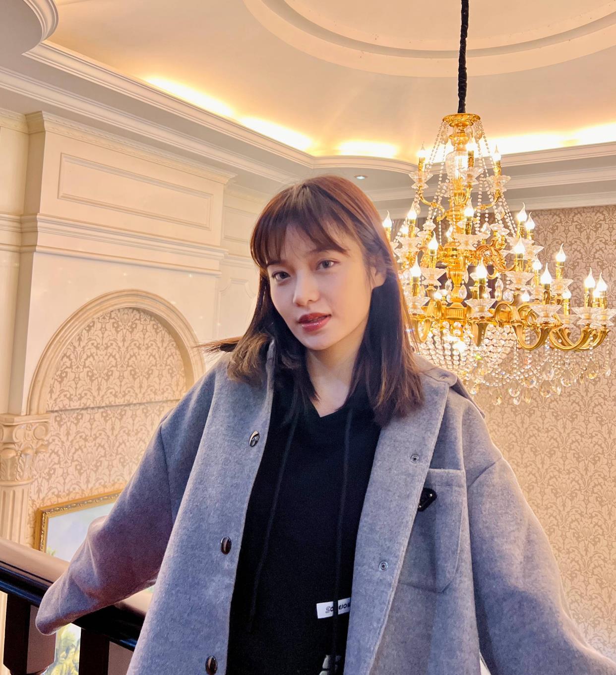 张慧贤|张慧贤说动陌生男子为其买生日蛋糕，网友：越炫耀什么越缺什么