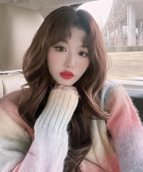 孔雪儿|孔雪儿走进浴室，被镜子反映出“真实颜值”，网友：被惊到了