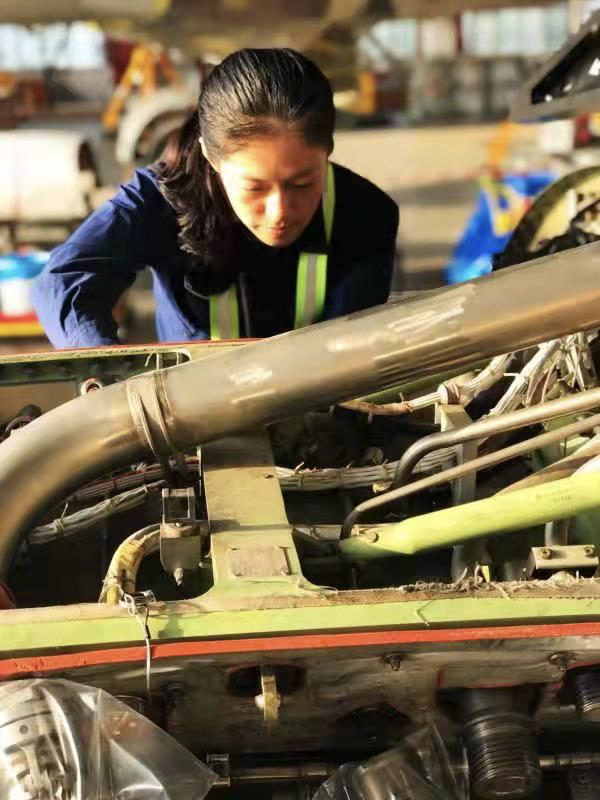 飞机|榜YOUNG | 机坪蔷薇：90后女孩做最酷“飞机医生”