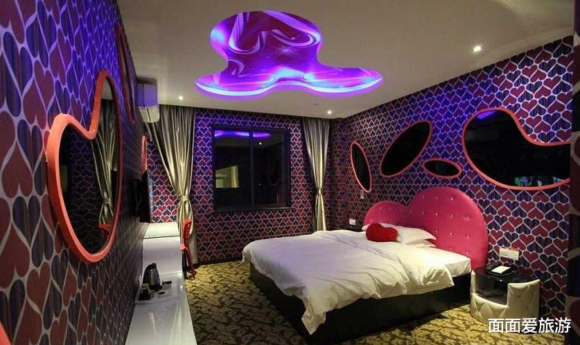 情侣 为啥小情侣都钟情于酒店水床呢?到底有何特别之处?看完就明白了