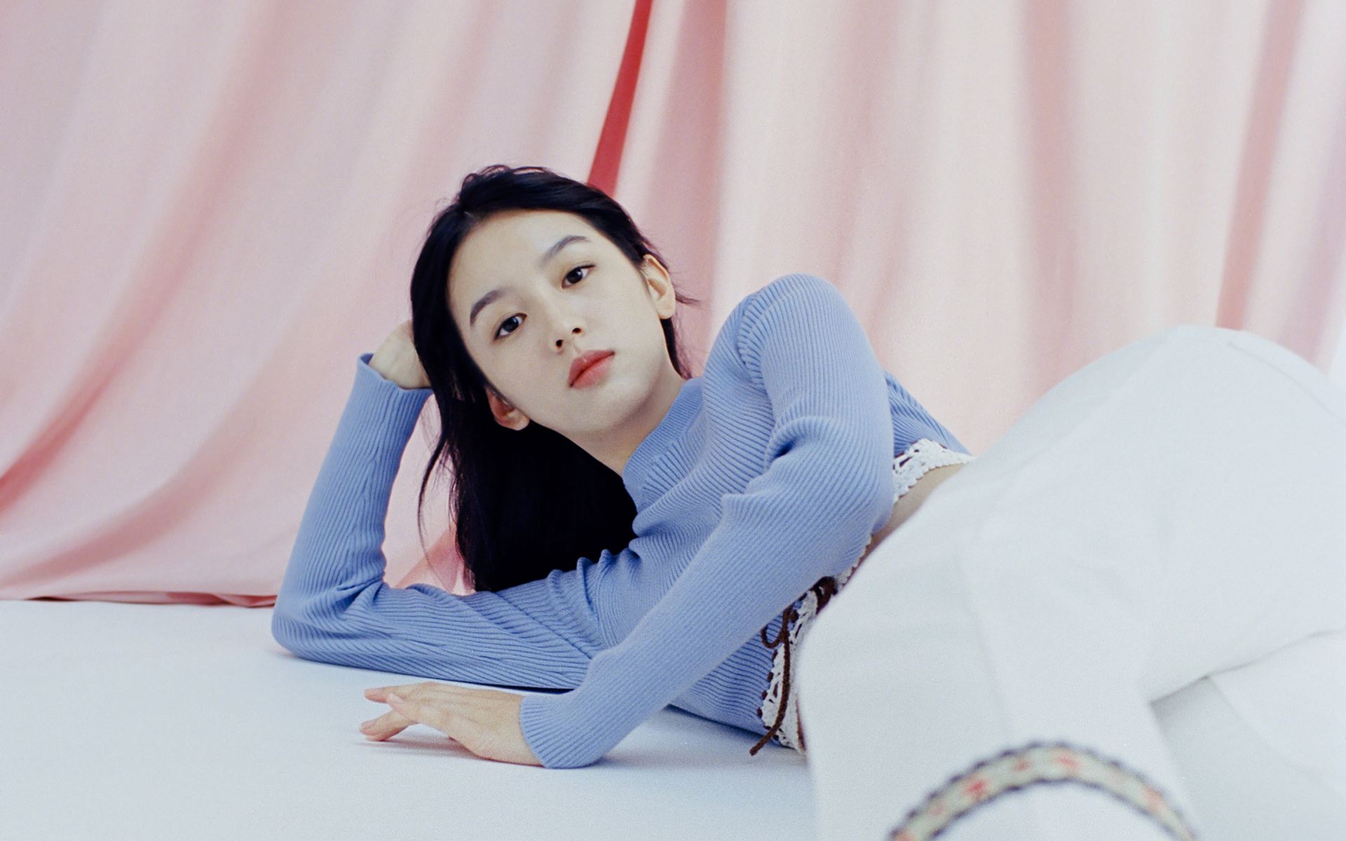 侯明昊|周也一脚踏两船？已经有了赖冠霖的周也，为什么还会和侯明昊炒cp