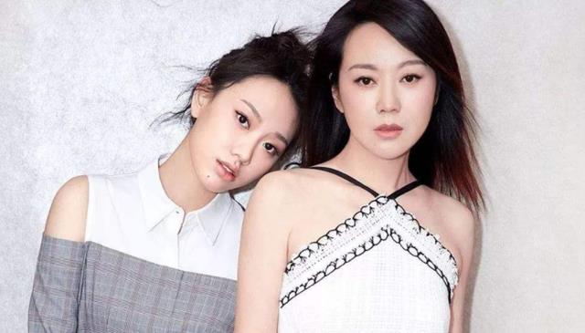 张嘉益|闫妮张嘉益两人绯闻不断，戏中的夫妻感情是假的，友情才是真的