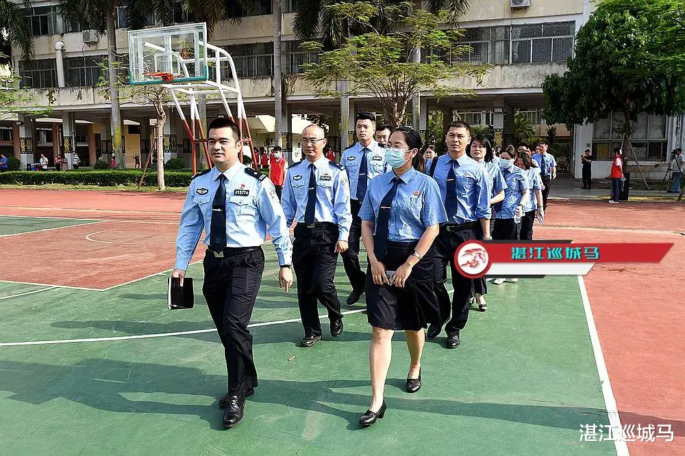 湛江巡城马 学党史 强信念 跟党走，霞山多方联手“微宣讲”