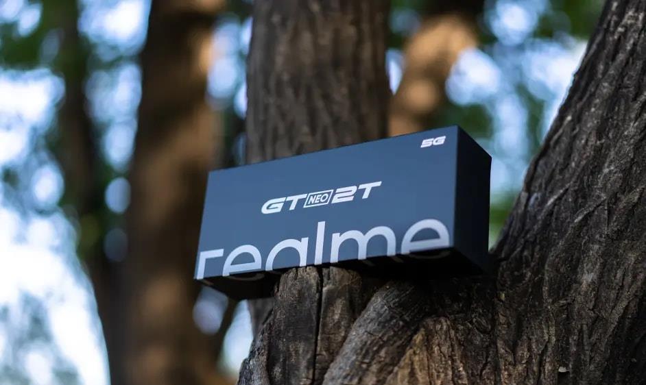 realme|仅1769元,70万跑分+65W闪充+120Hz电竞屏,友商才叫性价比