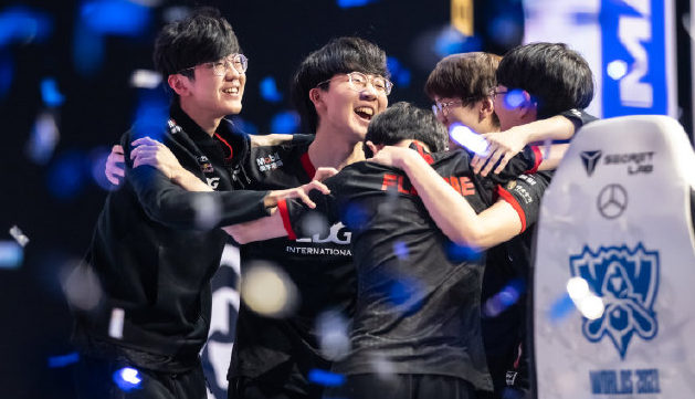 EDG夺冠后每人喜提一套房？逆水寒玩家：这是我们老板的常规操作啊