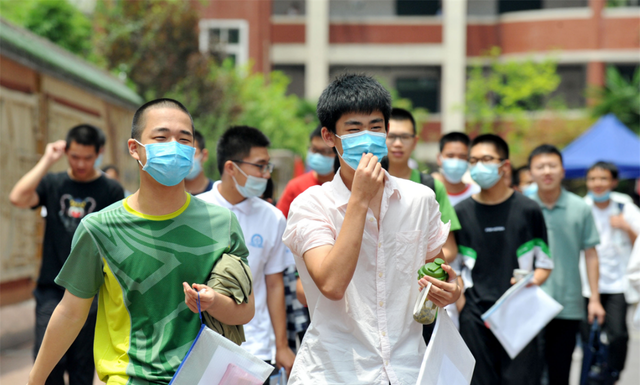 家有二宝育儿|2021届高考生被称“幸运儿”，三大福音，让往届生羡慕不已