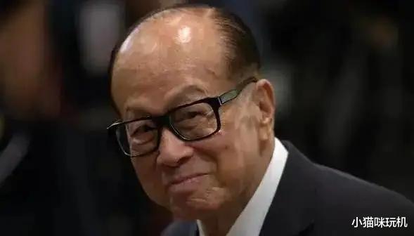 王健林|今年最惨的行业莫过于教育和房地产，还好王健林和李嘉诚跑得快
