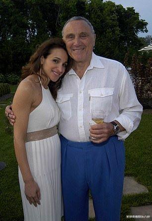 全球奇趣娱乐八卦|纽约前工会主席安东尼·斯考特去世，鼎盛时权势熏天，总统也求他