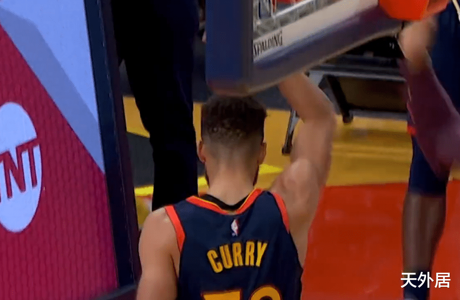 斯蒂芬·庫里|逆轉(zhuǎn)19分！庫里救贖一戰(zhàn)：瘋狂20次出手三分，加時賽“跳舞”慶祝